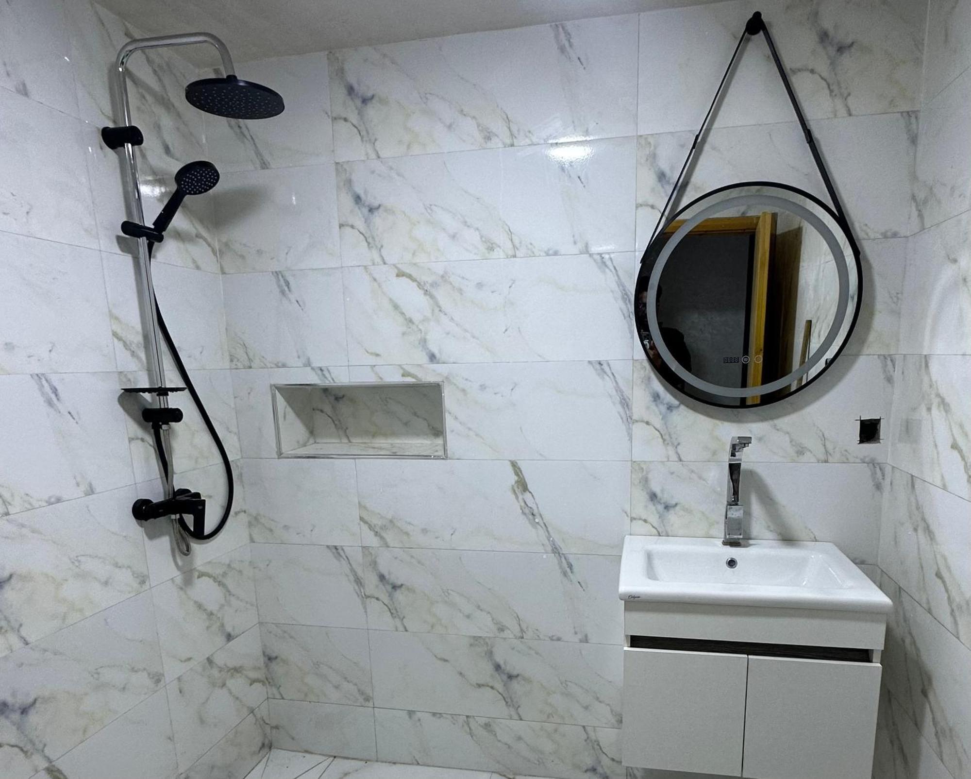 Comfy Flat 10 Mins From Medina *
